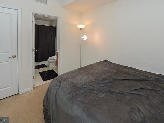 5th image of 95 Franklin Cir
