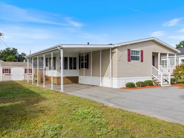 15 Hagop Road, Salem, NH 03079