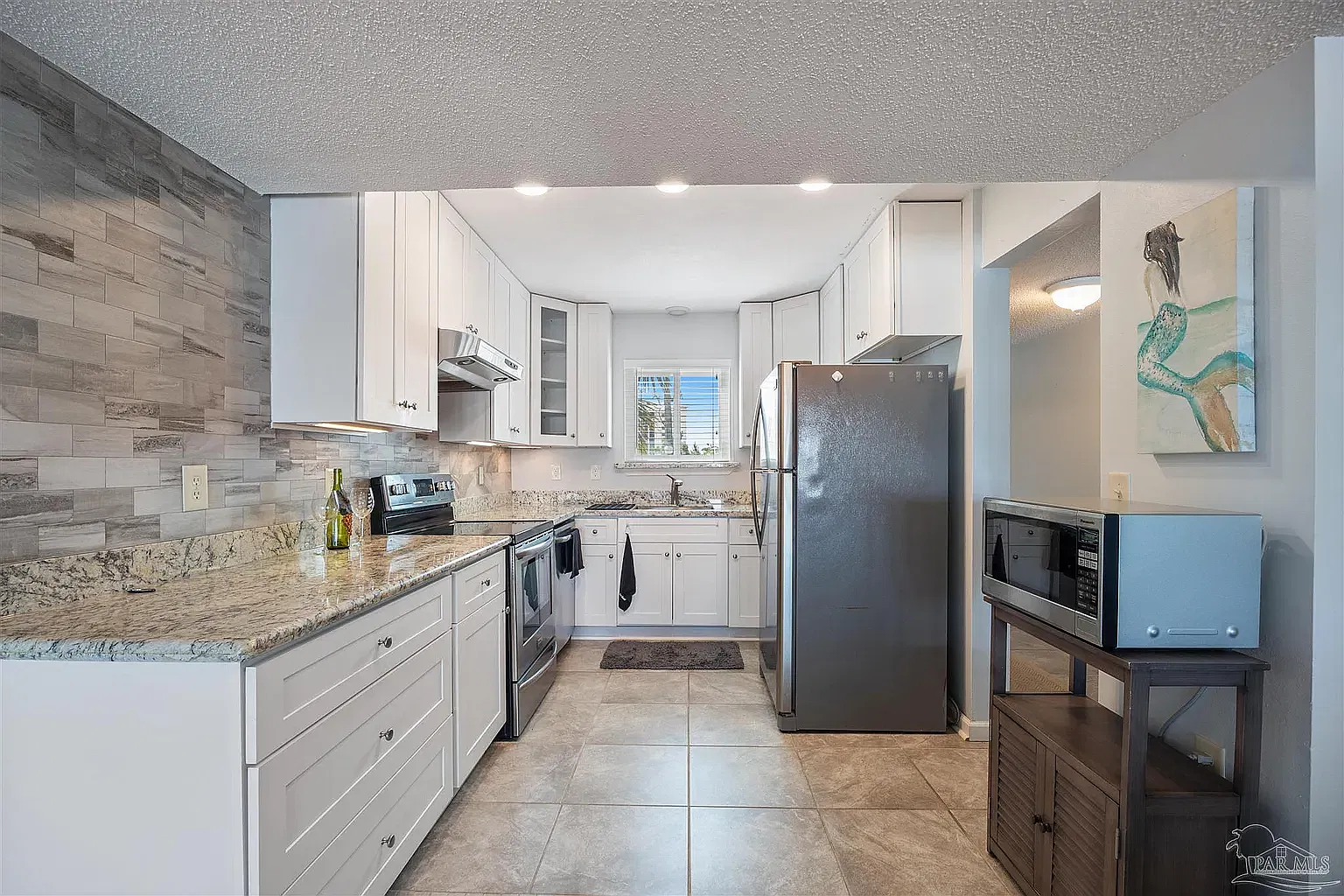 2 bed, 1066 sqft, $2,200 — Photo 3
