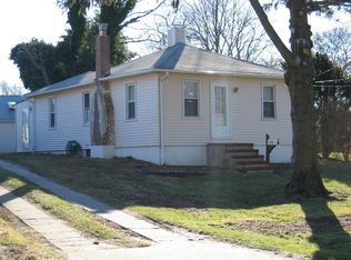 30 Terrace View Rd, Farmingdale, NY 11735