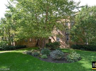 2004 Colfax St #B, Evanston, IL 60201