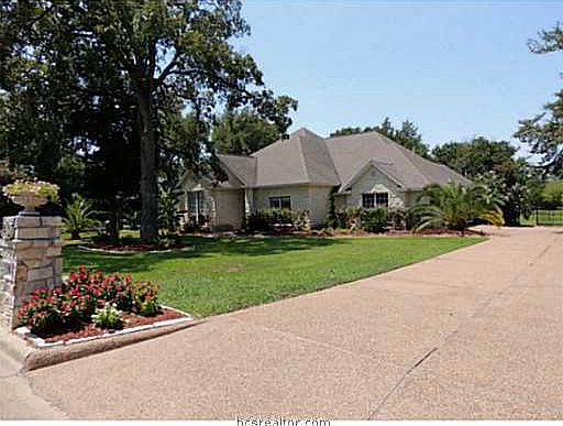 1st image of 9214 Lake Forest Ct N #N