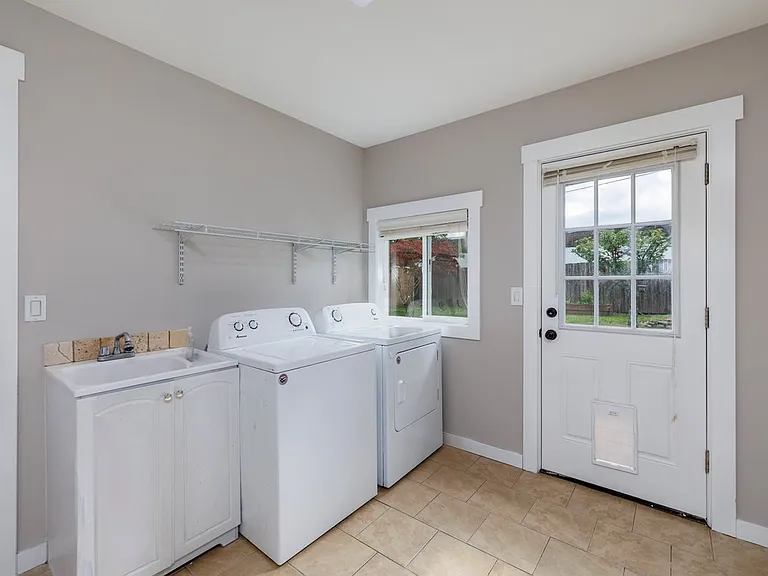 220 NW 137th Ave — Photo 14