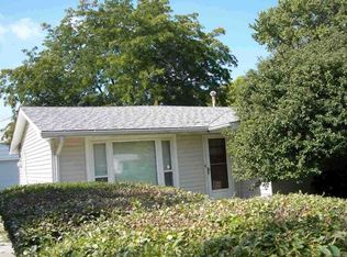 2310 9th St, Silvis, IL 61282