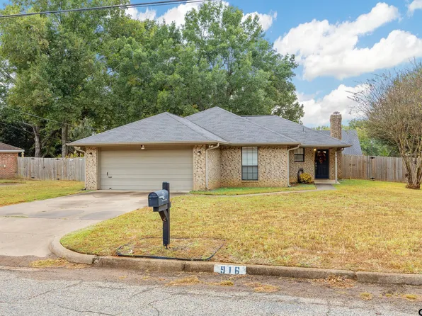 916 Corey Dr, Whitehouse, TX 75791