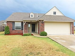 2006 Cypress Cir, Bartlesville, OK 74006