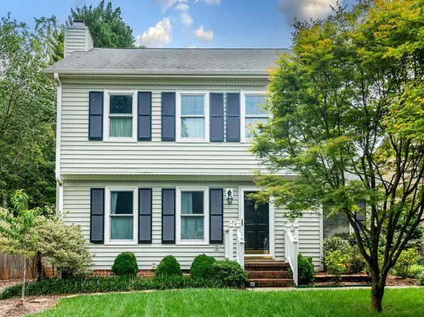 806 Temple St, Raleigh, NC 27609