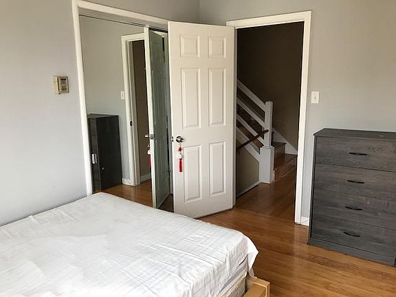 4th image of 66 Fairlawn Ave
