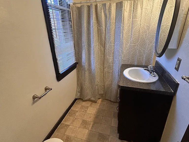 1707 W 31st Pl #3 — Photo 8