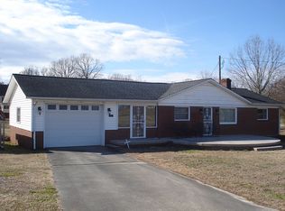 1711 Friendship Church Rd, Taylorsville, NC 28681