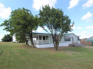 7768 Davidson Rd, Sanger, TX 76266