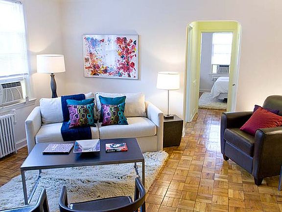 Living area with hard surface flooring