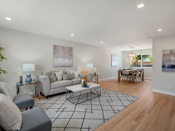 5th image of 992 Cape Jessup Dr