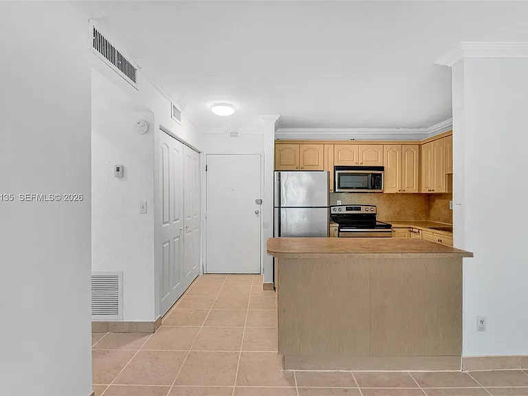 1465 NE 123rd St #416 — Photo 12