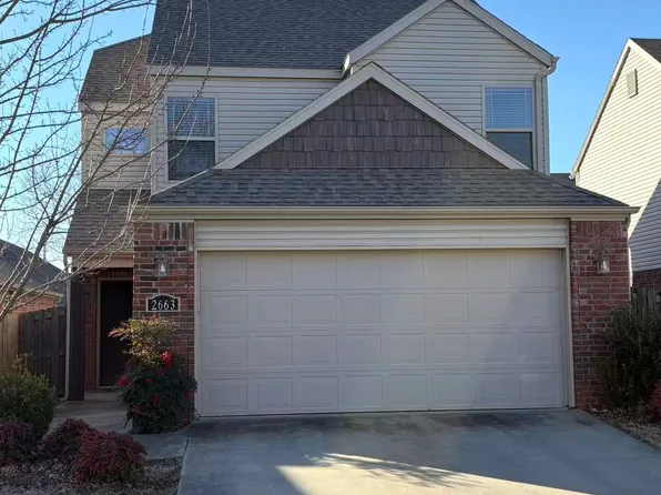 2663 N Miranda Ave, Fayetteville, AR 72703