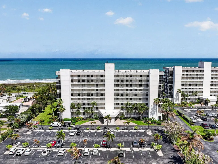5061 N Highway A1A #705 — Photo 36
