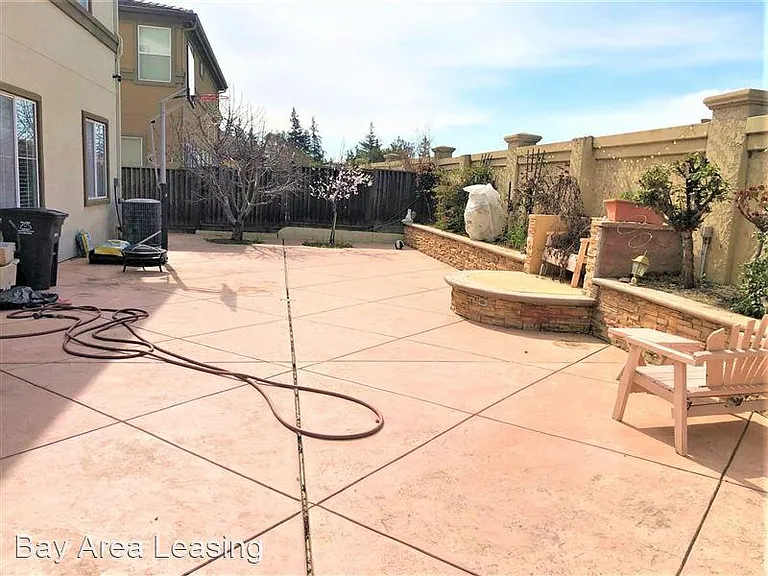 1129 Platinum St — Photo 21