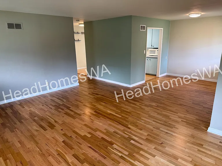 603 Turner St NE — Photo 4