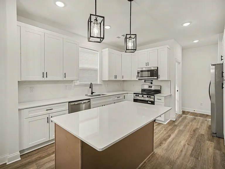 607 Legrand St — Photo 11