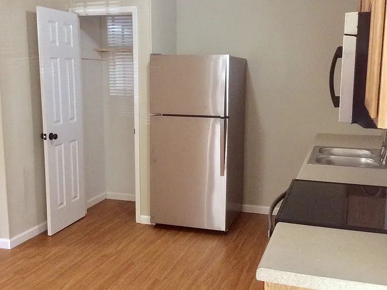 327 Wade Decker Rd — Photo 6