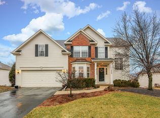1828 Diamond Creek Ln, Aurora, IL 60503