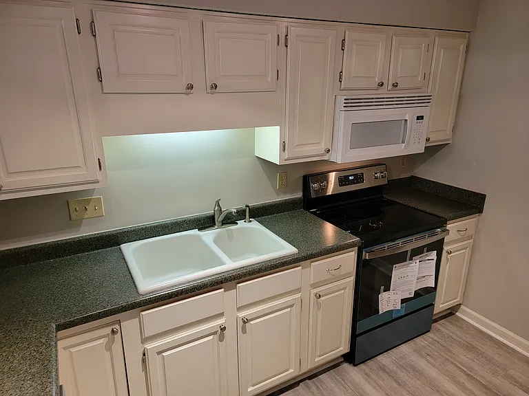 5009 Sharon Rd #C — Photo 11