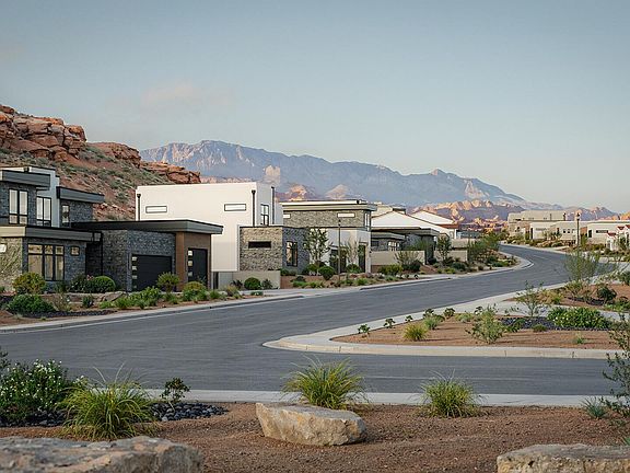 4th image of 3523 E Open Cir