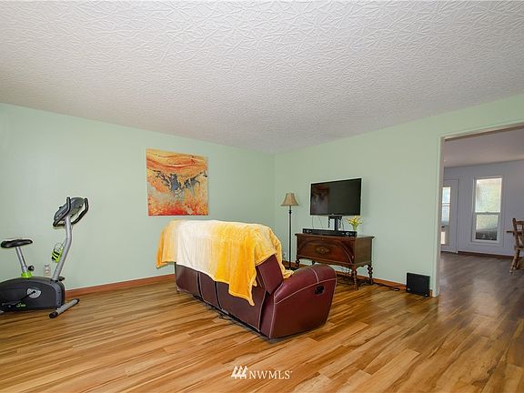 5th image of 8806 NE 140th Ave