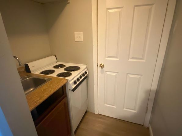 1319 Walnut Ave NE #5