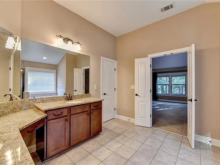 3709 Union Park Dr — Photo 46