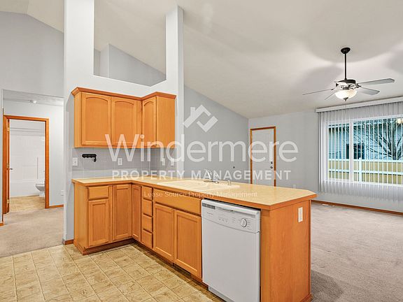 5th image of 1609 N Drummond St #1607