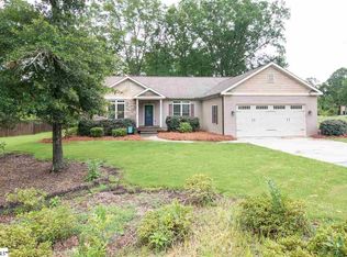 400 N Adair St, Clinton, SC 29325