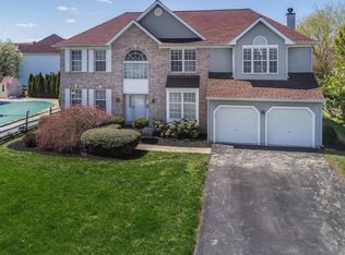 10 Penny Ln, Newark, DE 19702