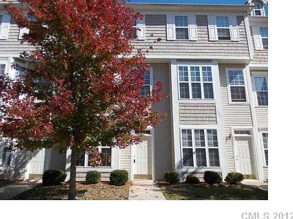 1st image of 8019 Kings Creek Dr #Townhouse 105