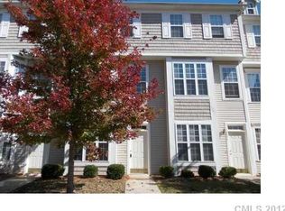8019 Kings Creek Dr #TOWNHOUSE 105, Charlotte, NC 28273