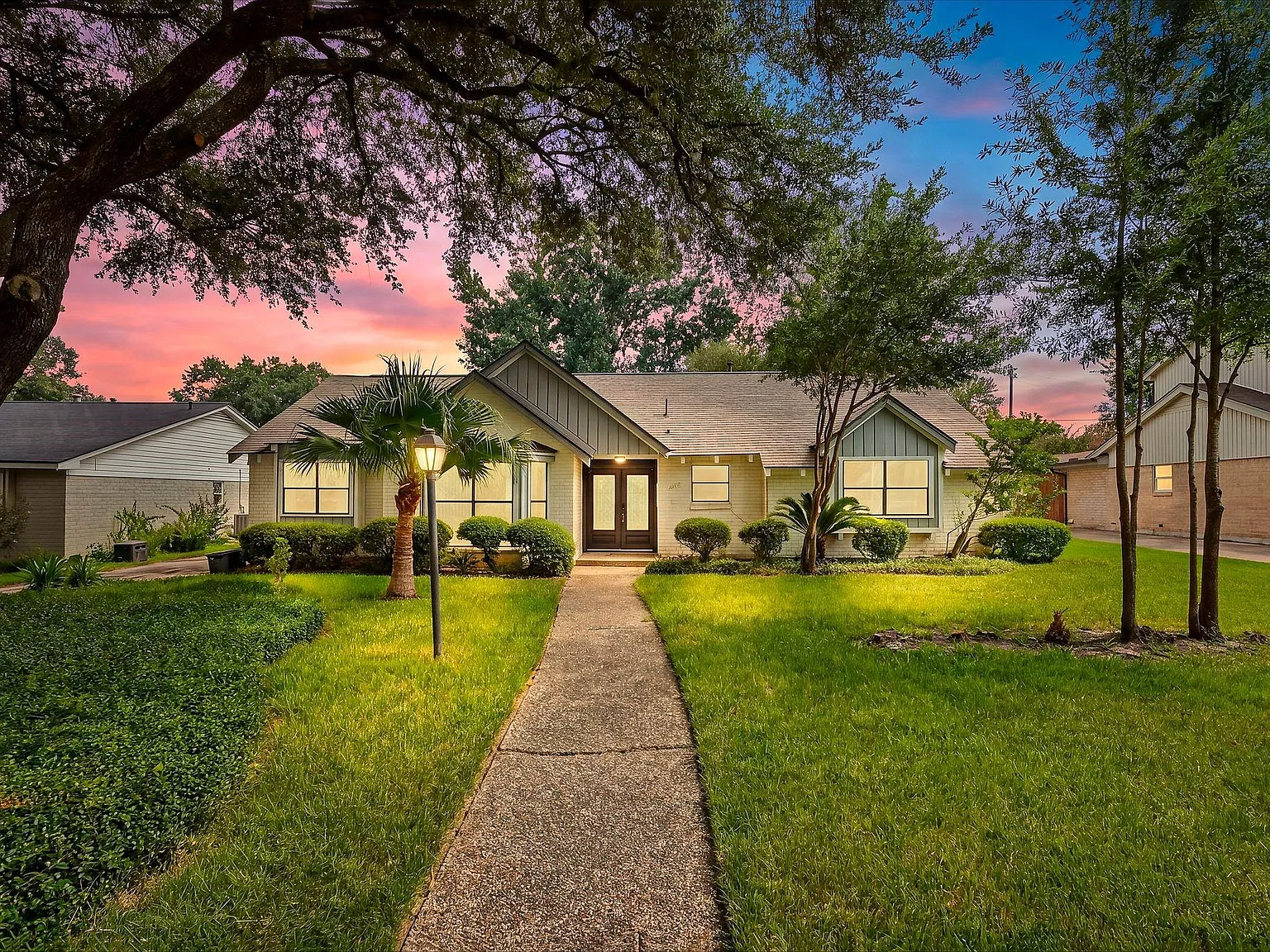 4 bed, 2.5 bath, 2279 sqft, $3,100 — Photo 1