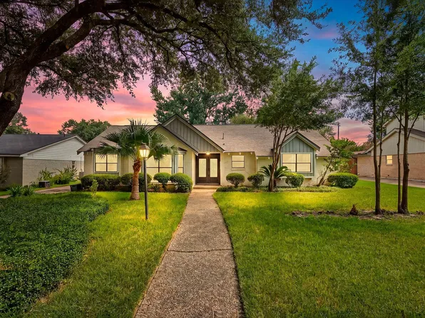 12523 Honeywood Trl, Houston, TX 77077