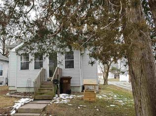 210 W Baltimore St, Garrett, IN 46738