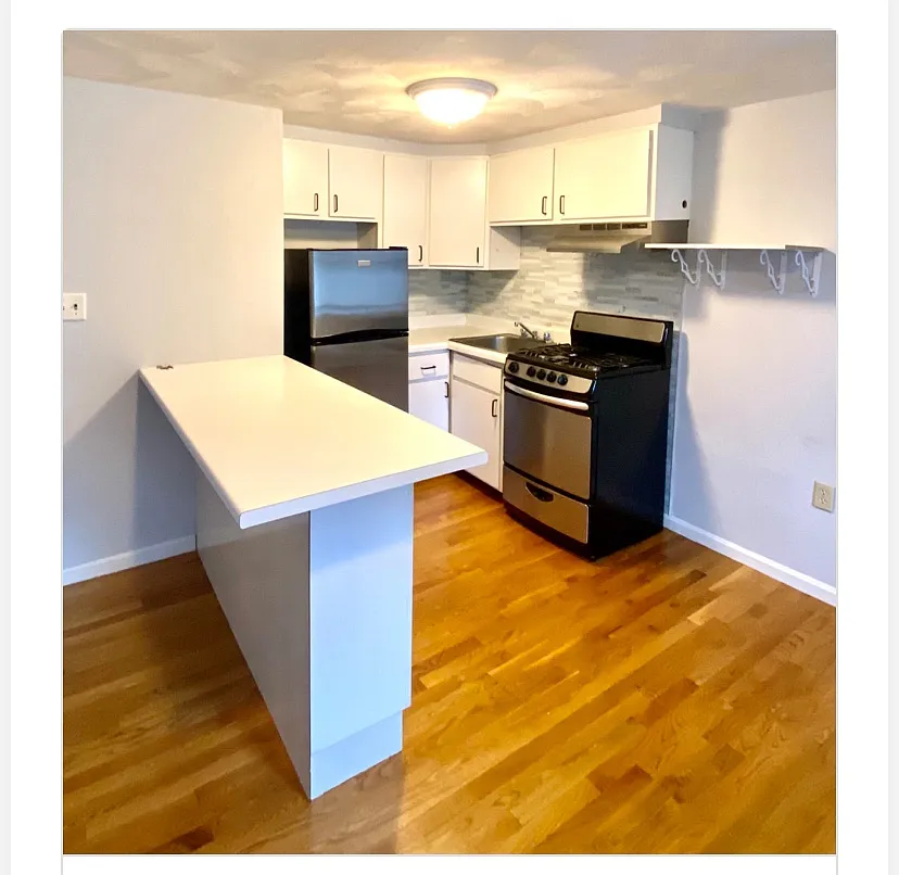 Building Photo - 145 Princeton St #3