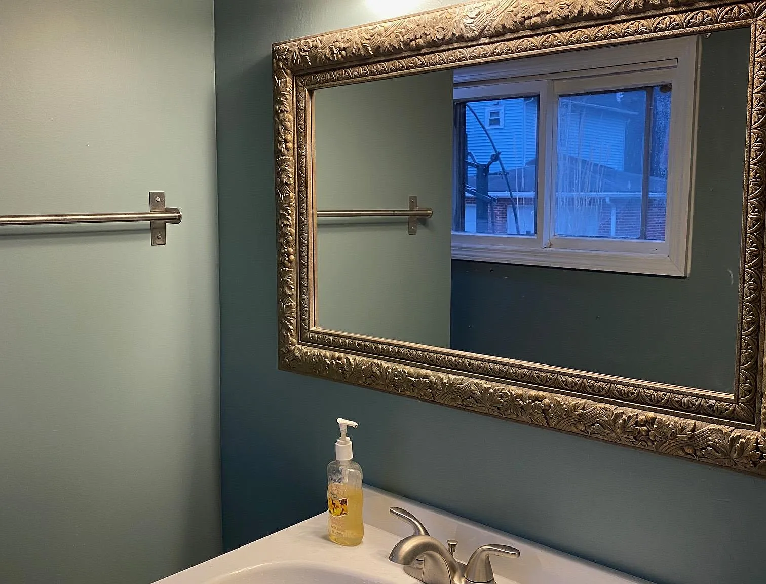 2 bed, 1.5 bath, 780 sqft, $899 — Photo 3