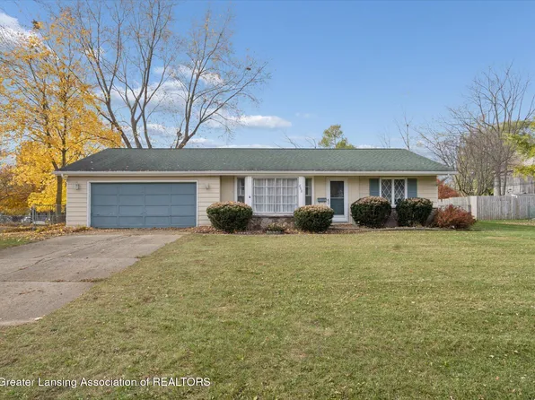 868 Southfield Dr, Williamston, MI 48895