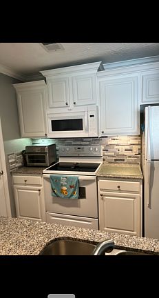 4th image of 501 Knights Run Ave APT 1207