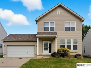 18922 B St, Omaha, NE 68130