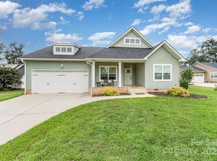 1723 Ivey Ct, Maiden, NC 28650