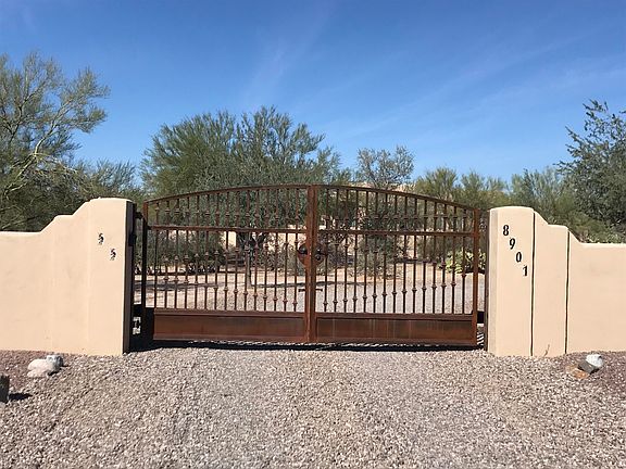3rd image of 8901 N Camino De La Tierra