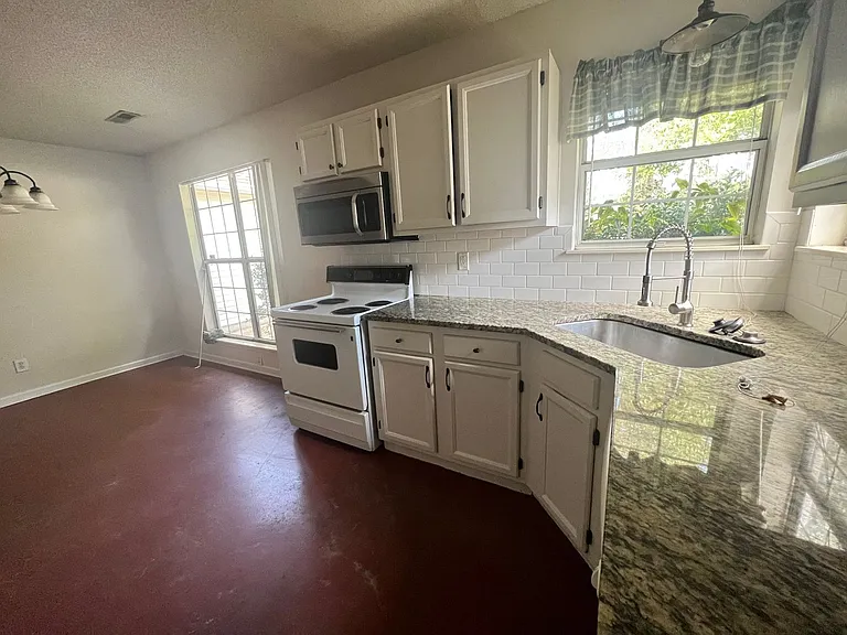 1720 S Nicole Pl — Photo 6
