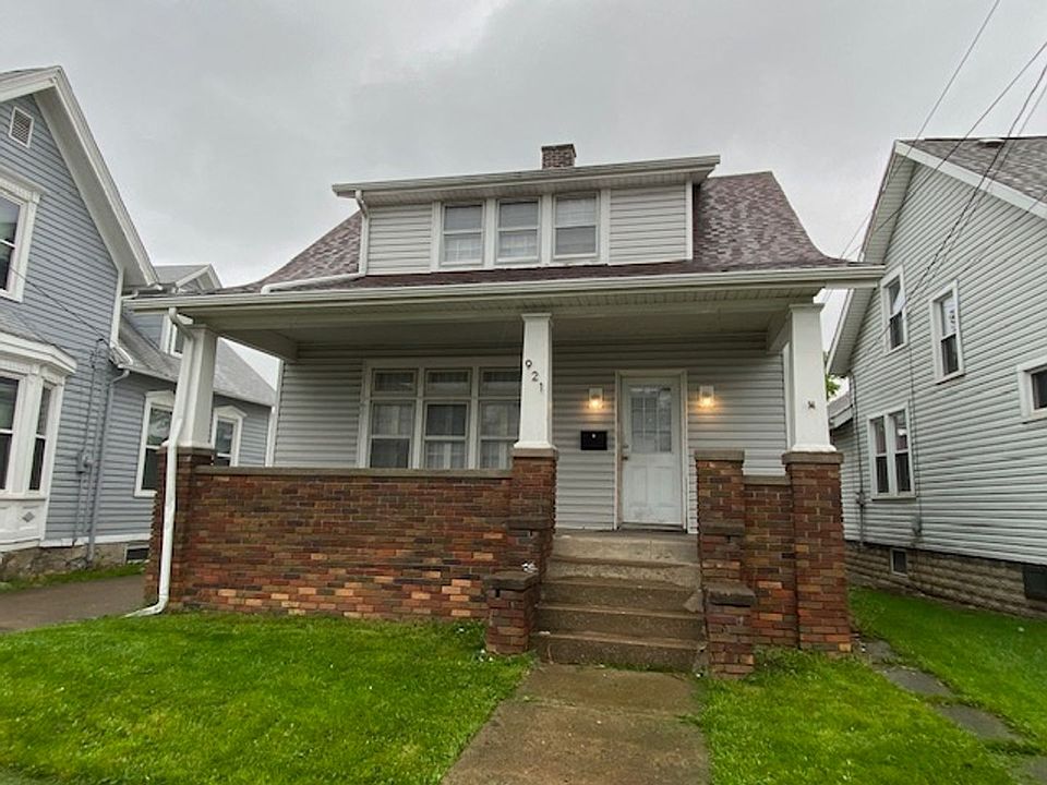 1st image of 921 Hayes Ave