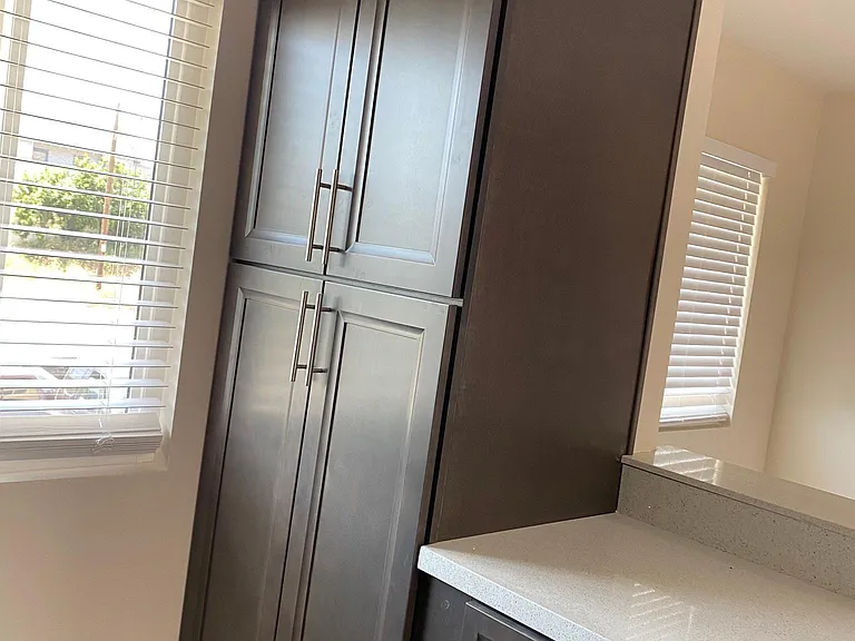 2813 Menlo Ave — Photo 10