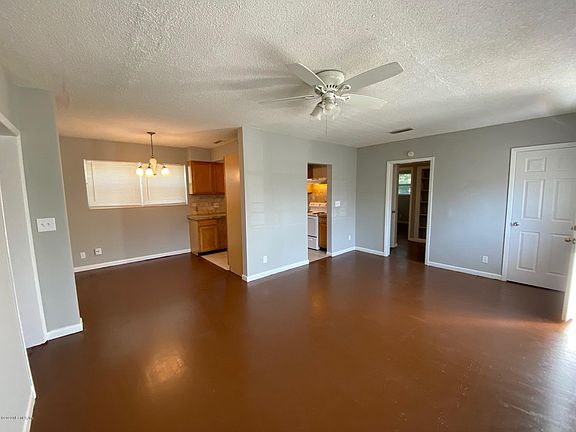 4th image of 5923 Caribbean Ct N