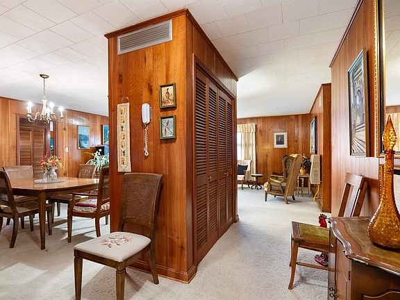 4th image of 414 Ridgecrest Dr